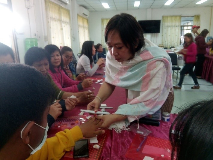 โครงการส่งเสริมและพัฒนาอาชีพระยะสั้น (2 กิจกรรม 1.เพนท์เล็บ 2.ต่อขนตา)